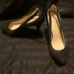 Black Guess Pump Heel